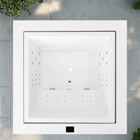 Incredibile Outdoor Whirlpool auf Terrasse