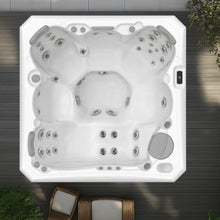  Wellis Whirlpool Outdoor auf Terrasse